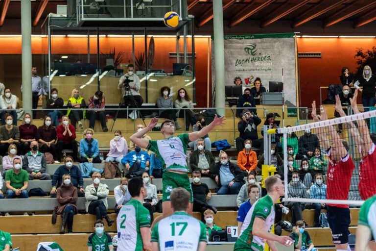 Volleyball Pokal; Viertelfinale; Fotograf: Edmund Zuber; Haching; HAC; Lüneburg; LUN; 23.11.2021;