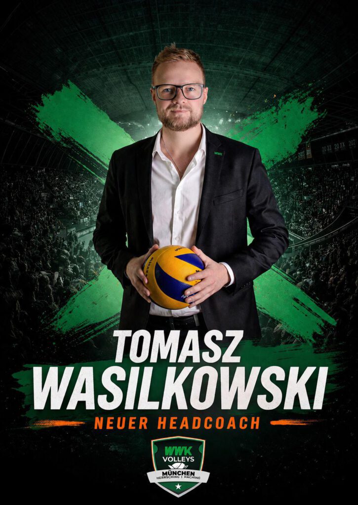 Neuer Headcoach mit Volleyball in der Hand